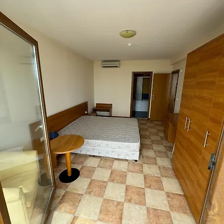 Daire Spacious Beachfront - Kaya *
