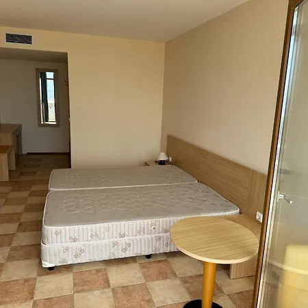 Daire Spacious Beachfront - Kaya *