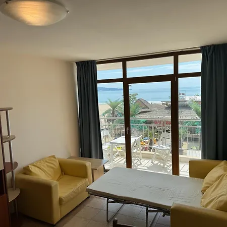 Daire Spacious Beachfront - Kaya