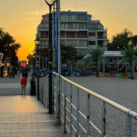 Lejlighed Spacious Beachfront - Kaya