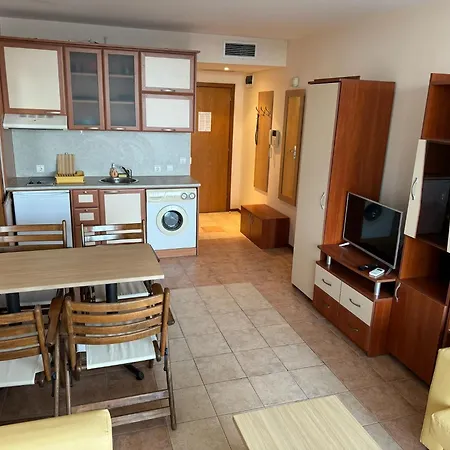 Daire Spacious Beachfront - Kaya *